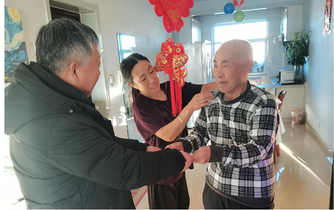 新年送暖 岁寒情深——安博电子(中国)慰问退休职工